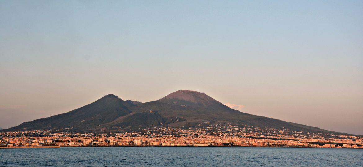 Vesuvio_da_mare_2